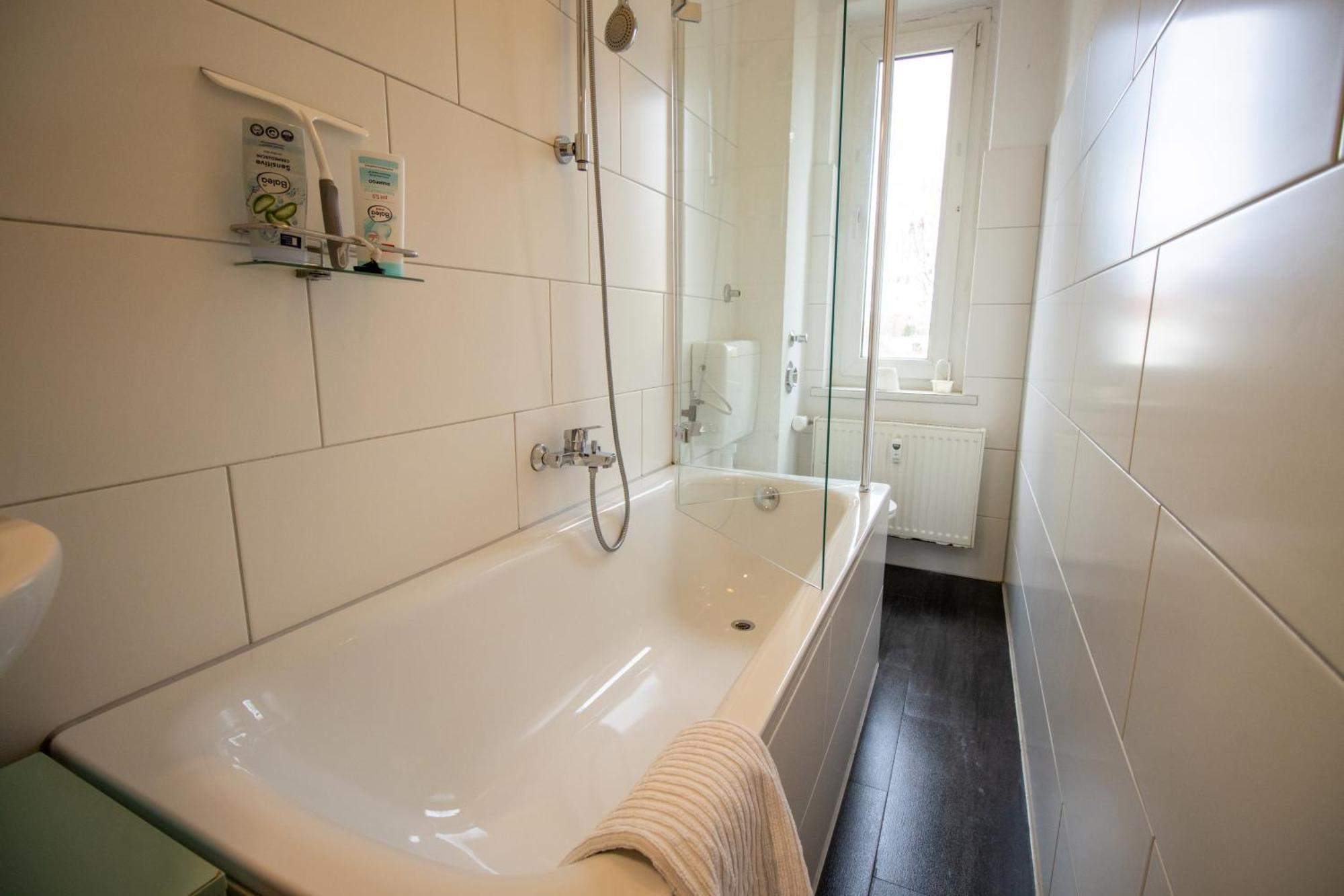 Wohnung Fuer 5 Gaeste Grosse Kueche Messe- Und Citynah Hannover Exteriör bild